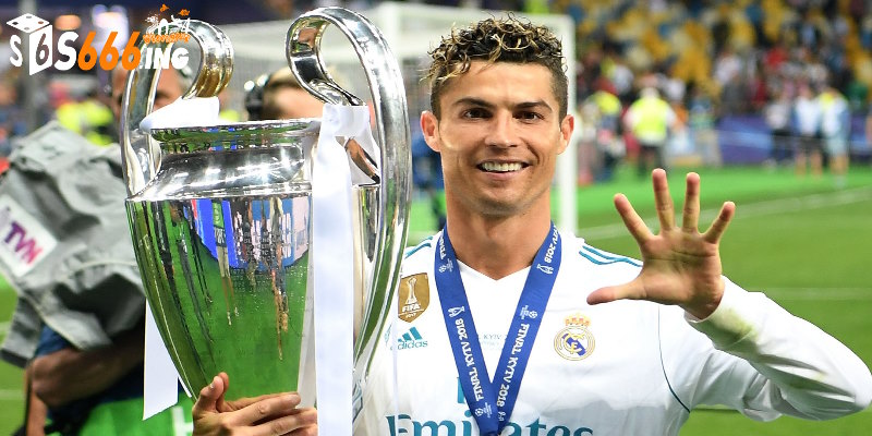 Tiểu sử Cristiano Ronaldo trong màu áo CLB Real Madrid